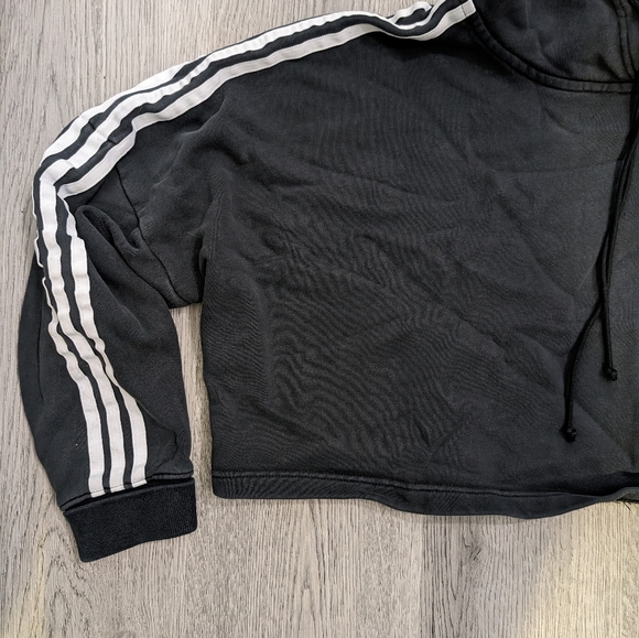 Adidas adicolor Cropped Oversized Hoodie Size Small Goth Alt Athleisure - Picture 2 of 9
